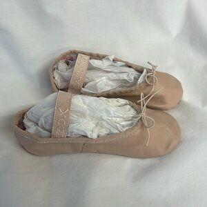 Capezio Girls Full Sole Leather Ballet Shoes size 12M